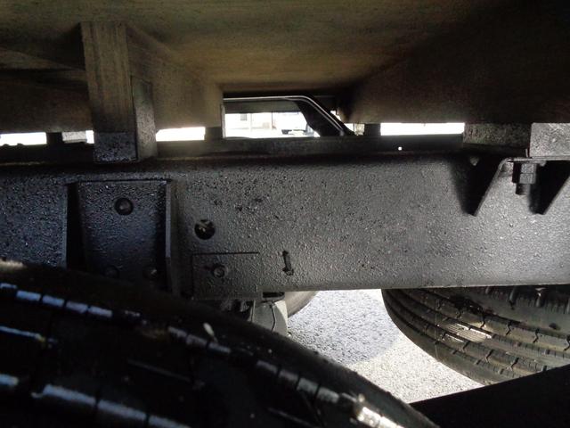 エルフトラック 1.5t/4WD/平ボディ/リアシングルタイヤ/オートマ/10尺平ボディ/関東仕入れ/内外装クリーニング済/保証付き販売車両(48枚目)