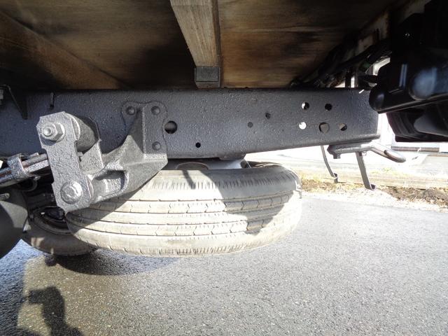 エルフトラック 1.5t/4WD/平ボディ/リアシングルタイヤ/オートマ/10尺平ボディ/関東仕入れ/内外装クリーニング済/保証付き販売車両(49枚目)