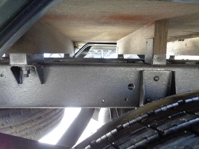 エルフトラック 1.5t/4WD/平ボディ/リアシングルタイヤ/オートマ/10尺平ボディ/関東仕入れ/内外装クリーニング済/保証付き販売車両(58枚目)