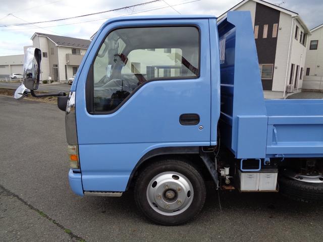 アトラストラック 　２ｔ／全低床強化ダンプ／５速マニュアル／煤焼き不要／関東仕入れ／メッキパーツ／外装塗装仕上げ／ルームクリーニング済み／保証付き販売車両／（8枚目）