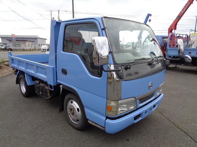 アトラストラック 　２ｔ／全低床強化ダンプ／５速マニュアル／煤焼き不要／関東仕入れ／メッキパーツ／外装塗装仕上げ／ルームクリーニング済み／保証付き販売車両／（18枚目）
