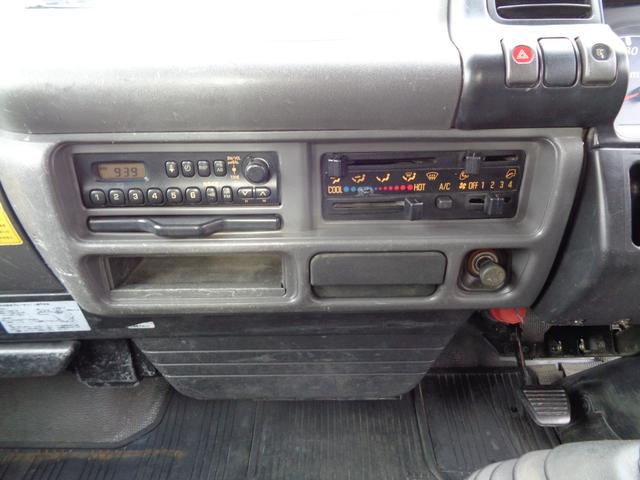 アトラストラック 　２ｔ／全低床強化ダンプ／５速マニュアル／煤焼き不要／関東仕入れ／メッキパーツ／外装塗装仕上げ／ルームクリーニング済み／保証付き販売車両／（35枚目）