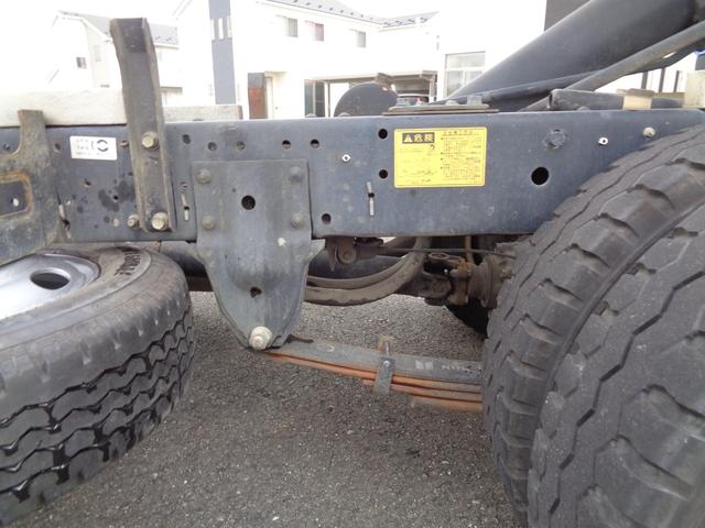 アトラストラック 　２ｔ／全低床強化ダンプ／５速マニュアル／煤焼き不要／関東仕入れ／メッキパーツ／外装塗装仕上げ／ルームクリーニング済み／保証付き販売車両／（49枚目）