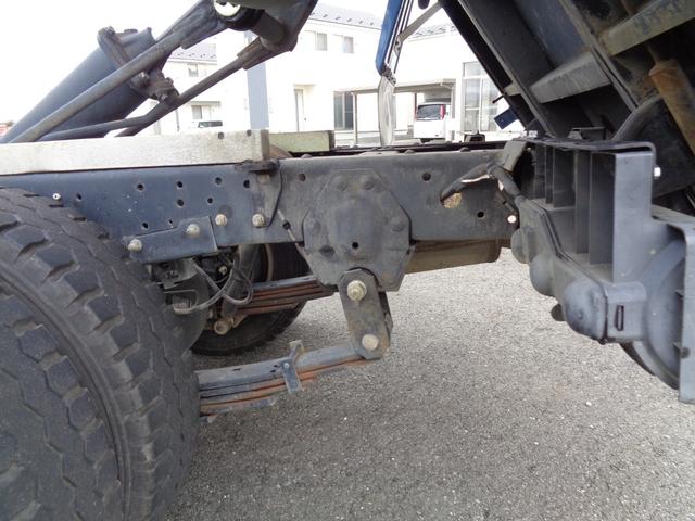 アトラストラック 　２ｔ／全低床強化ダンプ／５速マニュアル／煤焼き不要／関東仕入れ／メッキパーツ／外装塗装仕上げ／ルームクリーニング済み／保証付き販売車両／（50枚目）