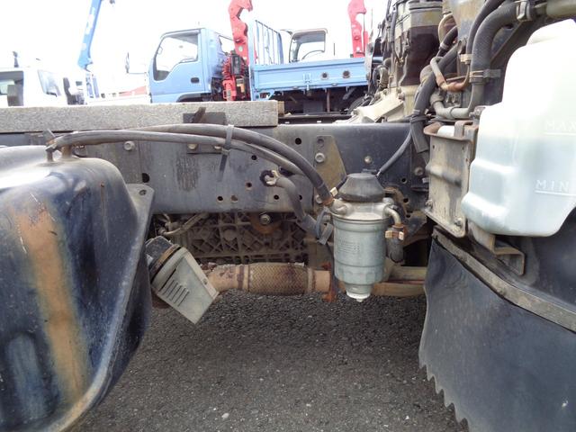 アトラストラック 　２ｔ／全低床強化ダンプ／５速マニュアル／煤焼き不要／関東仕入れ／メッキパーツ／外装塗装仕上げ／ルームクリーニング済み／保証付き販売車両／（54枚目）