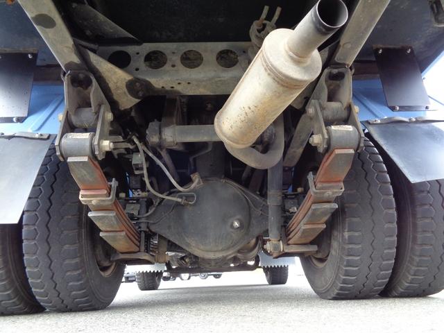 アトラストラック 　２ｔ／全低床強化ダンプ／５速マニュアル／煤焼き不要／関東仕入れ／メッキパーツ／外装塗装仕上げ／ルームクリーニング済み／保証付き販売車両／（61枚目）