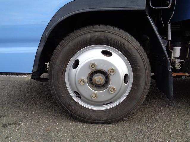 アトラストラック 　２ｔ／全低床強化ダンプ／５速マニュアル／煤焼き不要／関東仕入れ／メッキパーツ／外装塗装仕上げ／ルームクリーニング済み／保証付き販売車両／（66枚目）