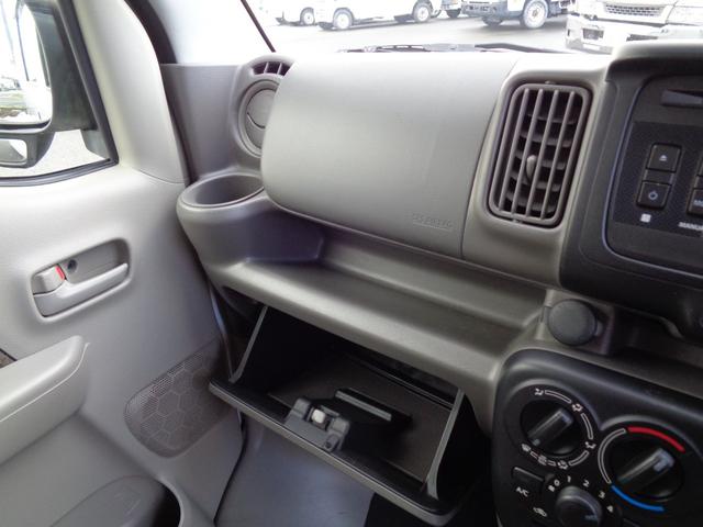 ミニキャブバン ブラボー 4WD/オートマ/キーレス/走行3万キロ台/禁煙車/リアヒーター/上級グレード/モケットシート/内外装クリーニング済/保証付き販売車両(14枚目)