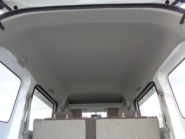 ミニキャブバン ブラボー 4WD/オートマ/キーレス/走行3万キロ台/禁煙車/リアヒーター/上級グレード/モケットシート/内外装クリーニング済/保証付き販売車両(18枚目)