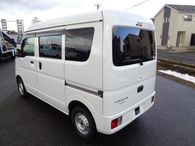 ミニキャブバン ブラボー 4WD/オートマ/キーレス/走行3万キロ台/禁煙車/リアヒーター/上級グレード/モケットシート/内外装クリーニング済/保証付き販売車両(23枚目)