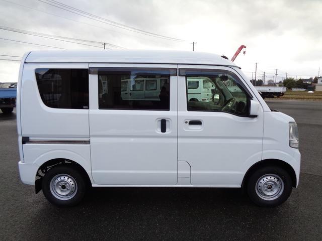 ミニキャブバン ブラボー 4WD/オートマ/キーレス/走行3万キロ台/禁煙車/リアヒーター/上級グレード/モケットシート/内外装クリーニング済/保証付き販売車両(26枚目)