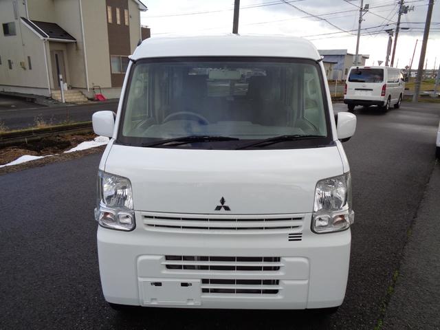 ミニキャブバン ブラボー 4WD/オートマ/キーレス/走行3万キロ台/禁煙車/リアヒーター/上級グレード/モケットシート/内外装クリーニング済/保証付き販売車両(28枚目)