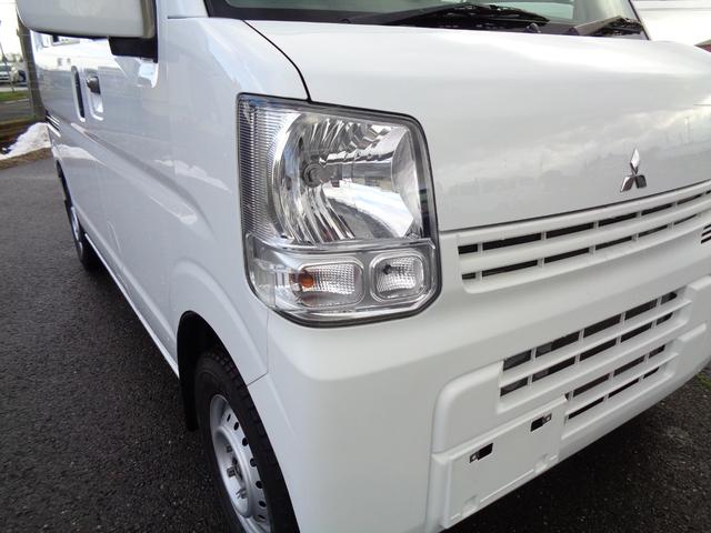 ミニキャブバン ブラボー 4WD/オートマ/キーレス/走行3万キロ台/禁煙車/リアヒーター/上級グレード/モケットシート/内外装クリーニング済/保証付き販売車両(30枚目)