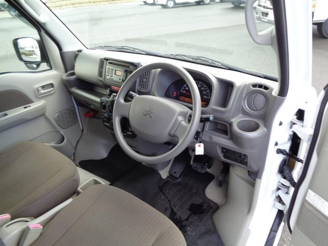 ミニキャブバン ブラボー 4WD/オートマ/キーレス/走行3万キロ台/禁煙車/リアヒーター/上級グレード/モケットシート/内外装クリーニング済/保証付き販売車両(45枚目)