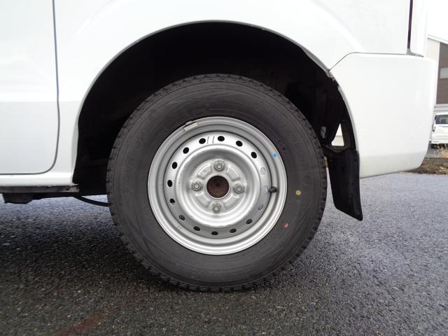 ミニキャブバン ブラボー 4WD/オートマ/キーレス/走行3万キロ台/禁煙車/リアヒーター/上級グレード/モケットシート/内外装クリーニング済/保証付き販売車両(57枚目)