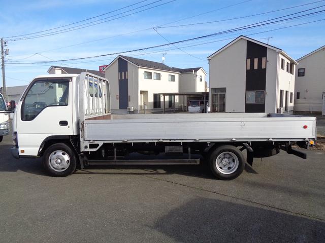エルフトラック 　２ｔ／ワイドロング／アルミブロック／バックモニター／６速マニュアル／走行４万キロ台／スムーサーシフト／関東仕入れ／内外装クリーニング済／保証付き販売車両（7枚目）