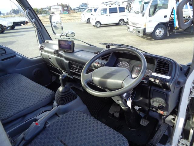 エルフトラック 　２ｔ／ワイドロング／アルミブロック／バックモニター／６速マニュアル／走行４万キロ台／スムーサーシフト／関東仕入れ／内外装クリーニング済／保証付き販売車両（31枚目）