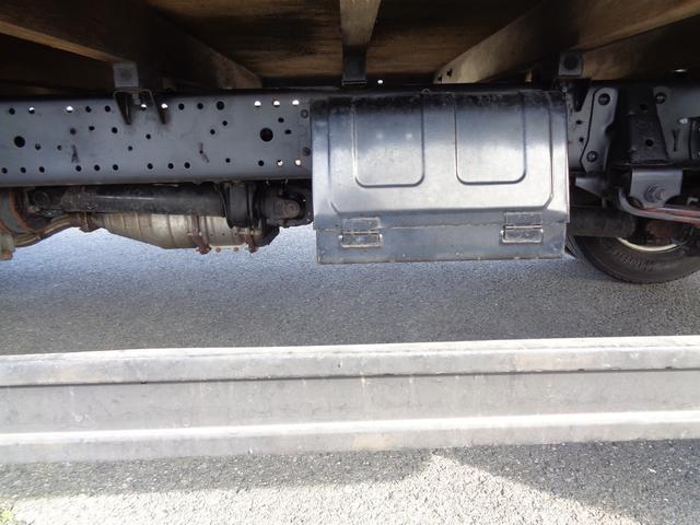 エルフトラック 　２ｔ／ワイドロング／アルミブロック／バックモニター／６速マニュアル／走行４万キロ台／スムーサーシフト／関東仕入れ／内外装クリーニング済／保証付き販売車両（46枚目）