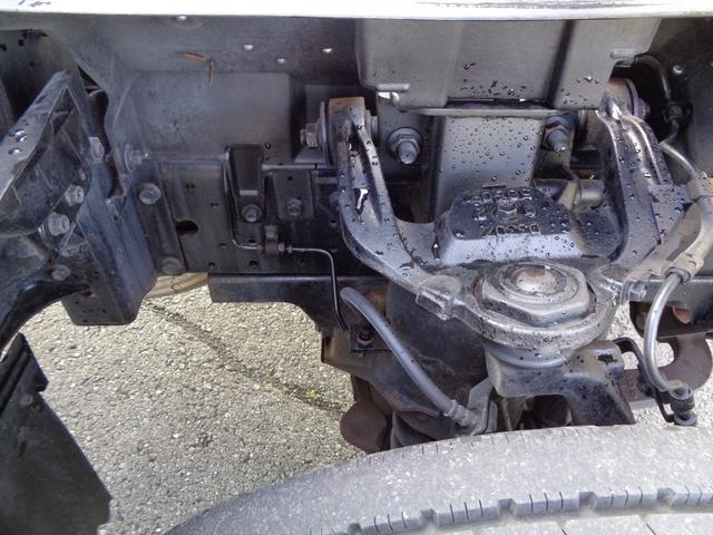 エルフトラック 　２ｔ／ワイドロング／アルミブロック／バックモニター／６速マニュアル／走行４万キロ台／スムーサーシフト／関東仕入れ／内外装クリーニング済／保証付き販売車両（51枚目）