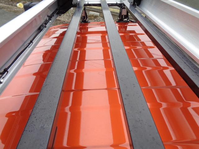 ハイゼットトラック エクストラＳＡＩＩＩｔ　４ＷＤ／オートマ／衝突被害軽減ブレーキ／プッシュスタート／テントキット／リアスライドガラス／Ｂｕｇ－ｔｒｕｃｋ　Ｅｘｔｒａ．／社外ナビ／Ｂカメラ／ＥＴＣ／ＥＮＫＥＩアルミホイール／ＰＩＶＯＴスロコン／（19枚目）