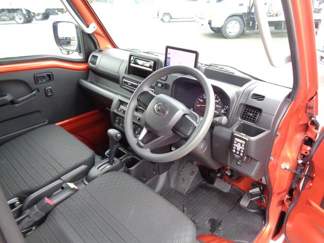 ハイゼットトラック エクストラＳＡＩＩＩｔ　４ＷＤ／オートマ／衝突被害軽減ブレーキ／プッシュスタート／テントキット／リアスライドガラス／Ｂｕｇ－ｔｒｕｃｋ　Ｅｘｔｒａ．／社外ナビ／Ｂカメラ／ＥＴＣ／ＥＮＫＥＩアルミホイール／ＰＩＶＯＴスロコン／（30枚目）