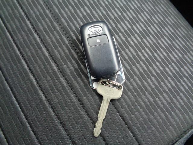 ハイゼットトラック エクストラＳＡＩＩＩｔ　４ＷＤ／オートマ／衝突被害軽減ブレーキ／プッシュスタート／テントキット／リアスライドガラス／Ｂｕｇ－ｔｒｕｃｋ　Ｅｘｔｒａ．／社外ナビ／Ｂカメラ／ＥＴＣ／ＥＮＫＥＩアルミホイール／ＰＩＶＯＴスロコン／（45枚目）