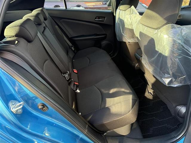 プリウス Ｓ　４ＷＤ　寒冷地　衝突被害軽減システム　メモリーナビ　バックカメラ　ワンセグ　ＬＥＤヘッドランプ　アルミホイール　スマートキー　オートクルーズコントロール　ＥＴＣ　盗難防止装置　キーレス　横滑り防止機能（31枚目）