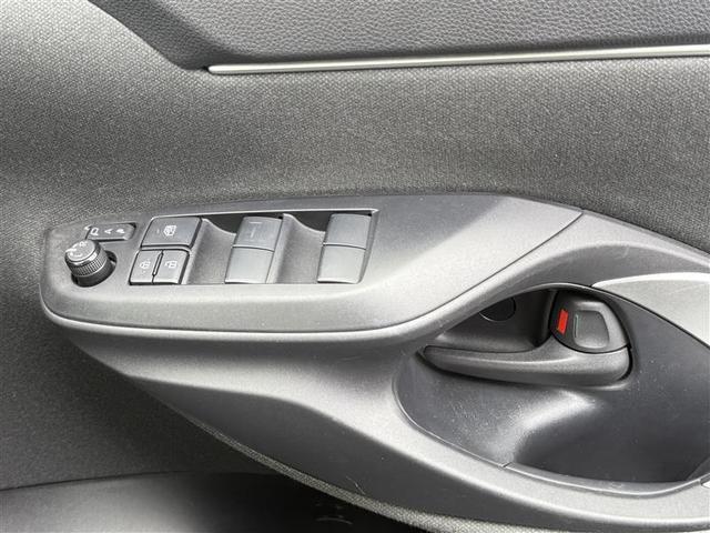 ヤリスクロス ハイブリッドG 4WD 寒冷地 衝突被害軽減システム メモリーナビ バックカメラ スマートキー オートクルーズコントロール ETC 盗難防止装置 キーレス 横滑り防止機能 ハイブリッド(21枚目)