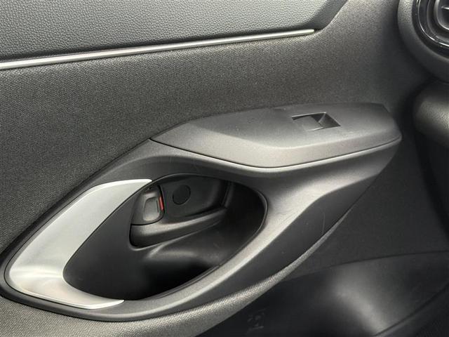 ヤリスクロス ハイブリッドG 4WD 寒冷地 衝突被害軽減システム メモリーナビ バックカメラ スマートキー オートクルーズコントロール ETC 盗難防止装置 キーレス 横滑り防止機能 ハイブリッド(22枚目)