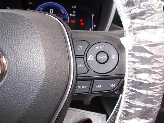 カローラツーリング ハイブリッド　Ｇ　４ＷＤ　寒冷地　衝突被害軽減システム　メモリーナビ　バックカメラ　フルセグ　スマートキー　オートクルーズコントロール　ＥＴＣ　盗難防止装置　キーレス　横滑り防止機能　ハイブリッド（6枚目）