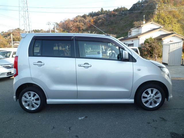 ワゴンＲ ＦＸリミテッド（4枚目）