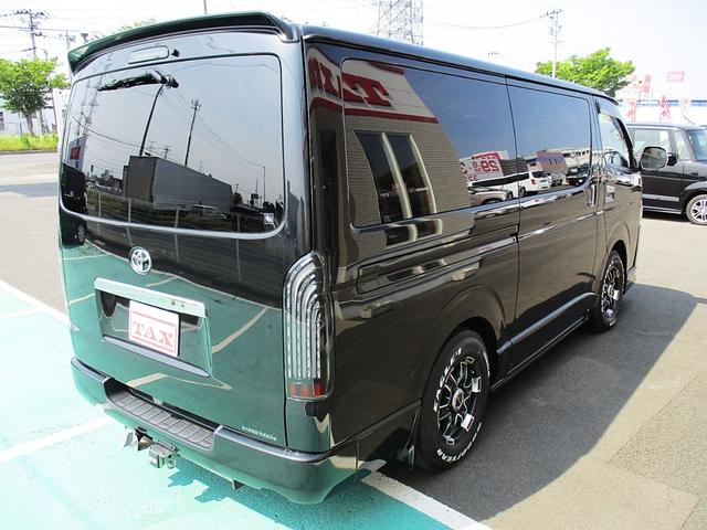 レジアスエースバン スーパーＧＬ　ダークプライムＩＩ　ケンウッドフルセグＴＶナビ　バックカメラ　ＥＴＣ　４ＷＤ　衝突被害軽減ブレーキ　両側パワースライド　ＬＥＤヘッドライト　スマートキー＆プッシュスタート　室内消臭抗菌ルームクリーニング済み　整備保証付（12枚目）