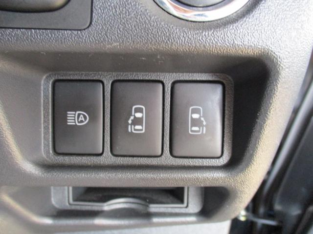 レジアスエースバン スーパーＧＬ　ダークプライムＩＩ　ケンウッドフルセグＴＶナビ　バックカメラ　ＥＴＣ　４ＷＤ　衝突被害軽減ブレーキ　両側パワースライド　ＬＥＤヘッドライト　スマートキー＆プッシュスタート　室内消臭抗菌ルームクリーニング済み　整備保証付（40枚目）