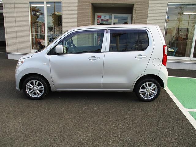 ワゴンR FX 純正CDオーディオ フルタイム4WD シートヒーター ヘッドライトレベライザー 社外14インチアルミ UVカット&プライバシーガラス アイドリングストップ 消臭抗菌ルームクリーニング済み 整備保証付(15枚目)