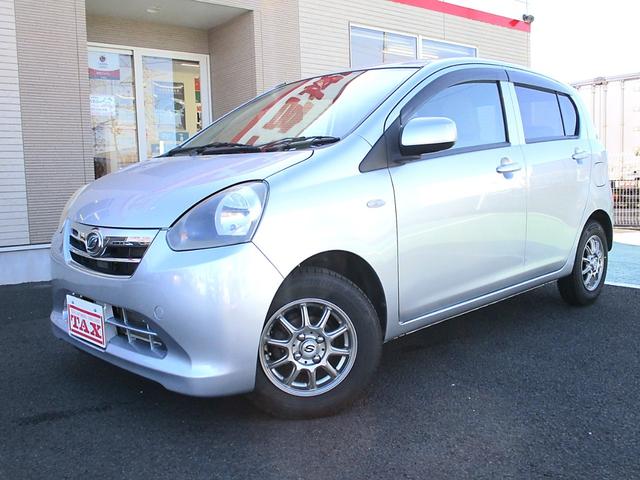 ミライース Ｘ　メモリアルエディション　ケンウッドフルセグＴＶナビ　バックカメラ　社外アルミホイール　ヘッドライトレベライザー　アイドリングストップ　ＵＶカット＆プライバシーガラス　消臭抗菌ルームクリーニング済み　車検整備保証付（7枚目）