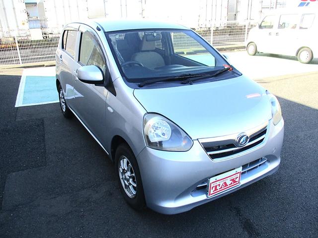 ミライース Ｘ　メモリアルエディション　ケンウッドフルセグＴＶナビ　バックカメラ　社外アルミホイール　ヘッドライトレベライザー　アイドリングストップ　ＵＶカット＆プライバシーガラス　消臭抗菌ルームクリーニング済み　車検整備保証付（10枚目）