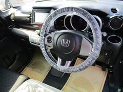 タックス宮城野　Ｖｉｖｉｄ館ではお車の販売だけではなく、車検・整備・板金修理からローン・リースでの購入サポートやナビ・タイヤなどの販売、自動車保険までお車のことなら何でもおまかせ！！ぜひご相談ください 7