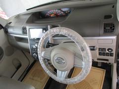 タックス宮城野　Ｖｉｖｉｄ館ではお車の販売だけではなく、車検・整備・板金修理からローン・リースでの購入サポートやナビ・タイヤなどの販売、自動車保険までお車のことなら何でもおまかせ！！ぜひご相談ください 7