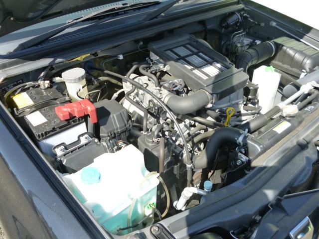 ジムニー クロスアドベンチャーＸＣ　４ＷＤ　ターボ車　革シート　シートヒーター　革巻きステアリング　５速ＭＴ　ＥＴＣ（10枚目）