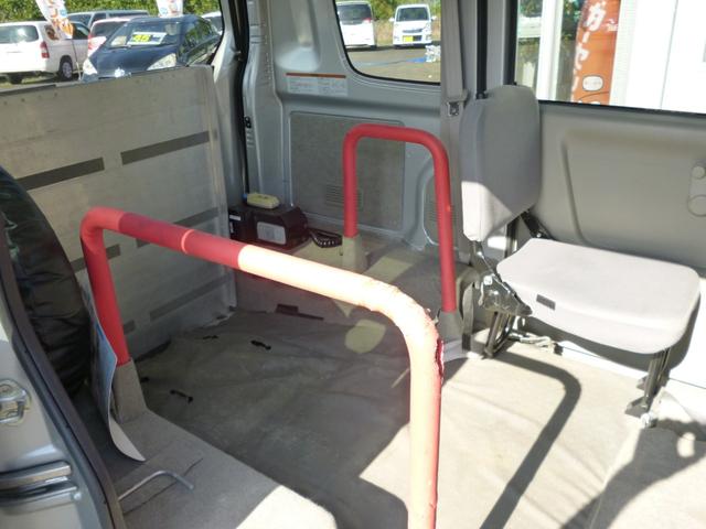 エブリイ 　４ＷＤ　１オーナー車　車いす移動車　後部電動固定　車いす乗車用手すり付（15枚目）