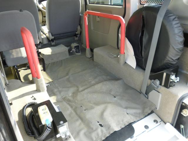 エブリイ 　４ＷＤ　１オーナー車　車いす移動車　後部電動固定　車いす乗車用手すり付（17枚目）