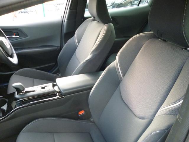 プリウス Ｕ　４ＷＤ　１オーナー車　１２．３インチディスプレイオーディオ　フルセグＴＶ　パノラミックビューモニター　Ｂｌｕｅｔｏｏｔｈ接続　プリクラッシュ　ドラレコ前後　シートヒーター　パーキングアシスト　禁煙車（28枚目）