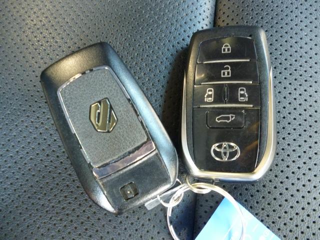 アルファード Ｚ　４ＷＤ　１オーナー車　メーカーマルチメディア　フルセグＴＶ　Ｂｌｕｅｔｏｏｔｈ接続　後席モニター　全周囲カメラ　黒革シート　１・２列目電動シート　両側・バックドア電動　　ドラレコ前後　ＥＴＣ２．０（26枚目）