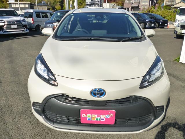 アクア Ｘ　４ＷＤ　トヨタセーフティセンス　ディスプレイオーディオ　Ｂｌｕｅｔｏｏｔｈ接続　バックモニター　ドラレコ前後　プリクラッシュ　ＡＣ１００Ｖ　ＬＥＤライト　オートエアコン　禁煙車（4枚目）