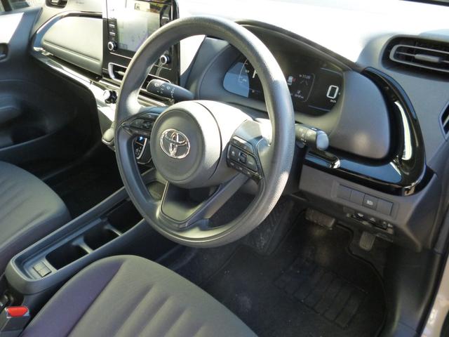 アクア Ｘ　４ＷＤ　トヨタセーフティセンス　ディスプレイオーディオ　Ｂｌｕｅｔｏｏｔｈ接続　バックモニター　ドラレコ前後　プリクラッシュ　ＡＣ１００Ｖ　ＬＥＤライト　オートエアコン　禁煙車（9枚目）