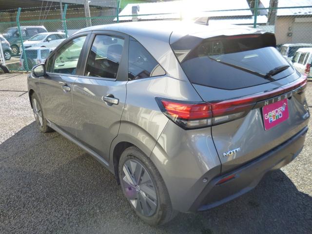 ノート X FOUR 4WD 社外ナビ Bluetooth接続 フロント席シートヒーター ドラレコ オートエアコン スマートキー アイドリングストップ ETC 禁煙車(3枚目)