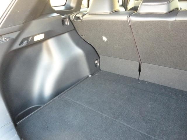 カローラクロス ハイブリッド Z 4WD 後期モデル トヨタセーフティC 純正8インチディスプレイオーディオ フルセグTV Bluetooth接続 バックモニター プリクラッシュ シートヒーター パワーバックドア 寒冷地仕様 禁煙車(30枚目)