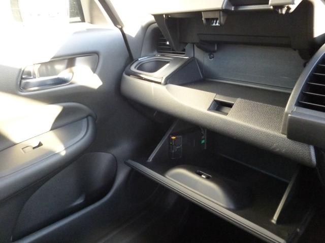 フィット e:HEVリュクス ホンダセンシング 純正ナビ フルセグTV Bluetooth接続 バックモニター 純正ドラレコ前後 シートヒーター クリアランスソナー LEDライト フォグ(13枚目)