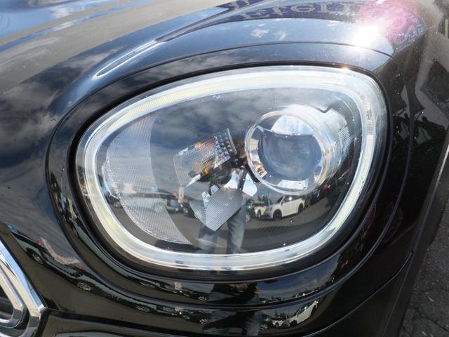 MINI クーパーS クロスオーバー ブラックヒース 250台限定車・HDDナビ・バックカメラ・クルーズコントロール・インテリジェントセーフティ・コンフォートアクセス・LEDヘッドライト・パワーバックドア・純正18AW・ETC・スペアキーあり(13枚目)