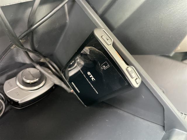ジムニー ランドベンチャー　４ＷＤ　ＥＴＣ　ナビ　ＴＶ　キーレスエントリー　電動格納ミラー　シートヒーター　ＡＴ　ＡＢＳ　Ｂｌｕｅｔｏｏｔｈ　アルミホイール　衝突安全ボディ　エアコン　パワーステアリング　パワーウィンドウ（5枚目）